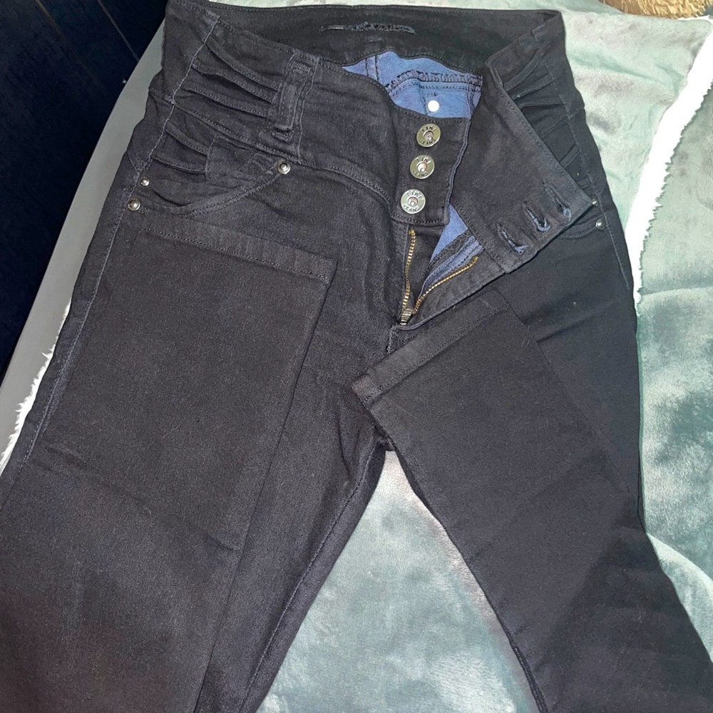 🍑High waisted BOOTY LIFTING Colombia Jeans.🍑